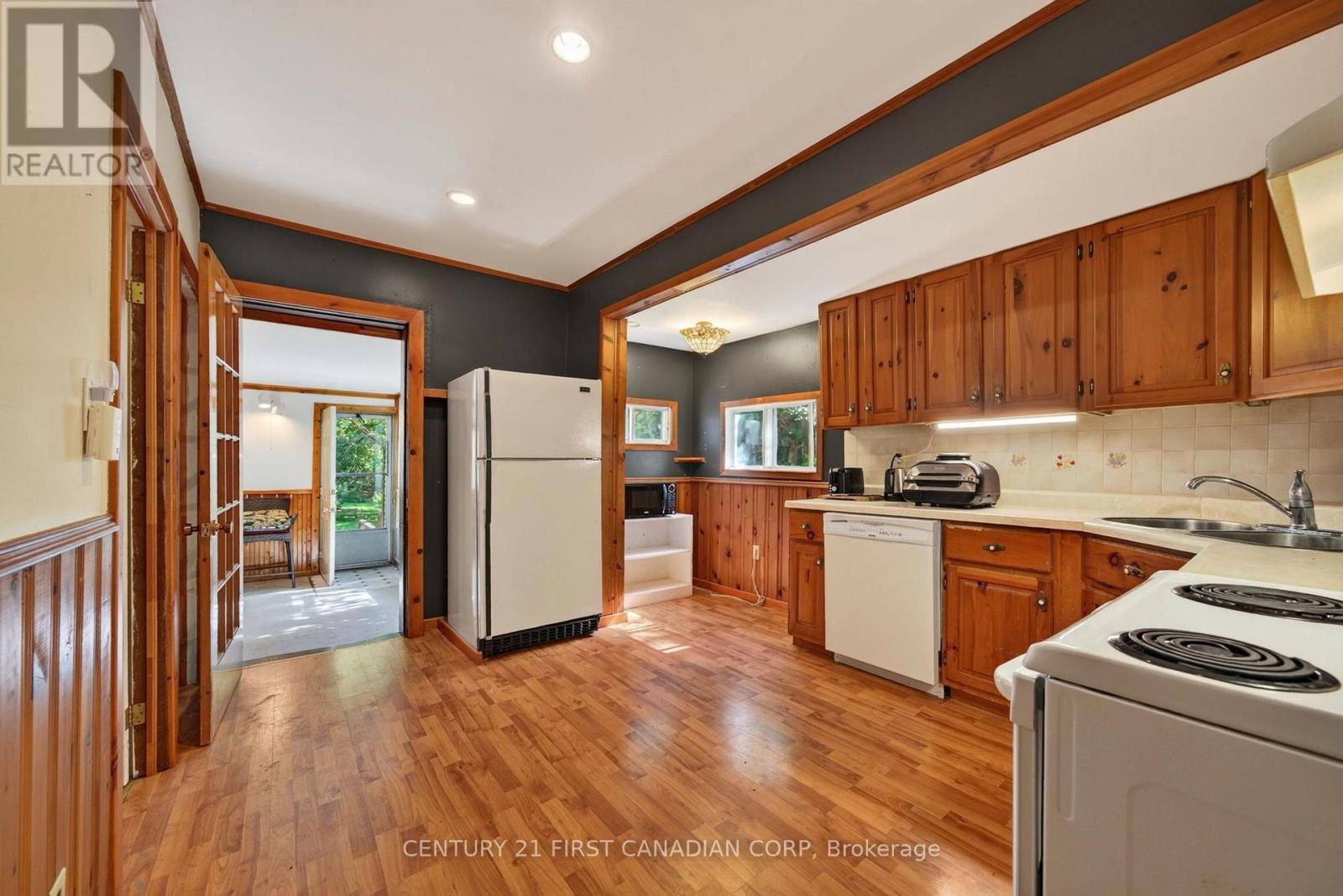 324 RIDOUT STREET S, London South (South G) — photo 14