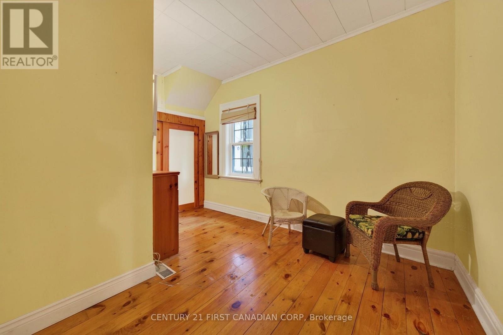324 RIDOUT STREET S, London South (South G) — photo 17