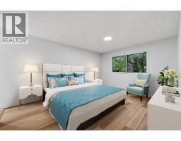1091 Berkley Drive NW - photo 13