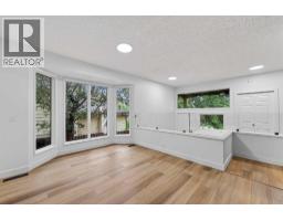 1091 Berkley Drive NW - photo 9