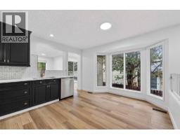 1091 Berkley Drive NW - photo 8