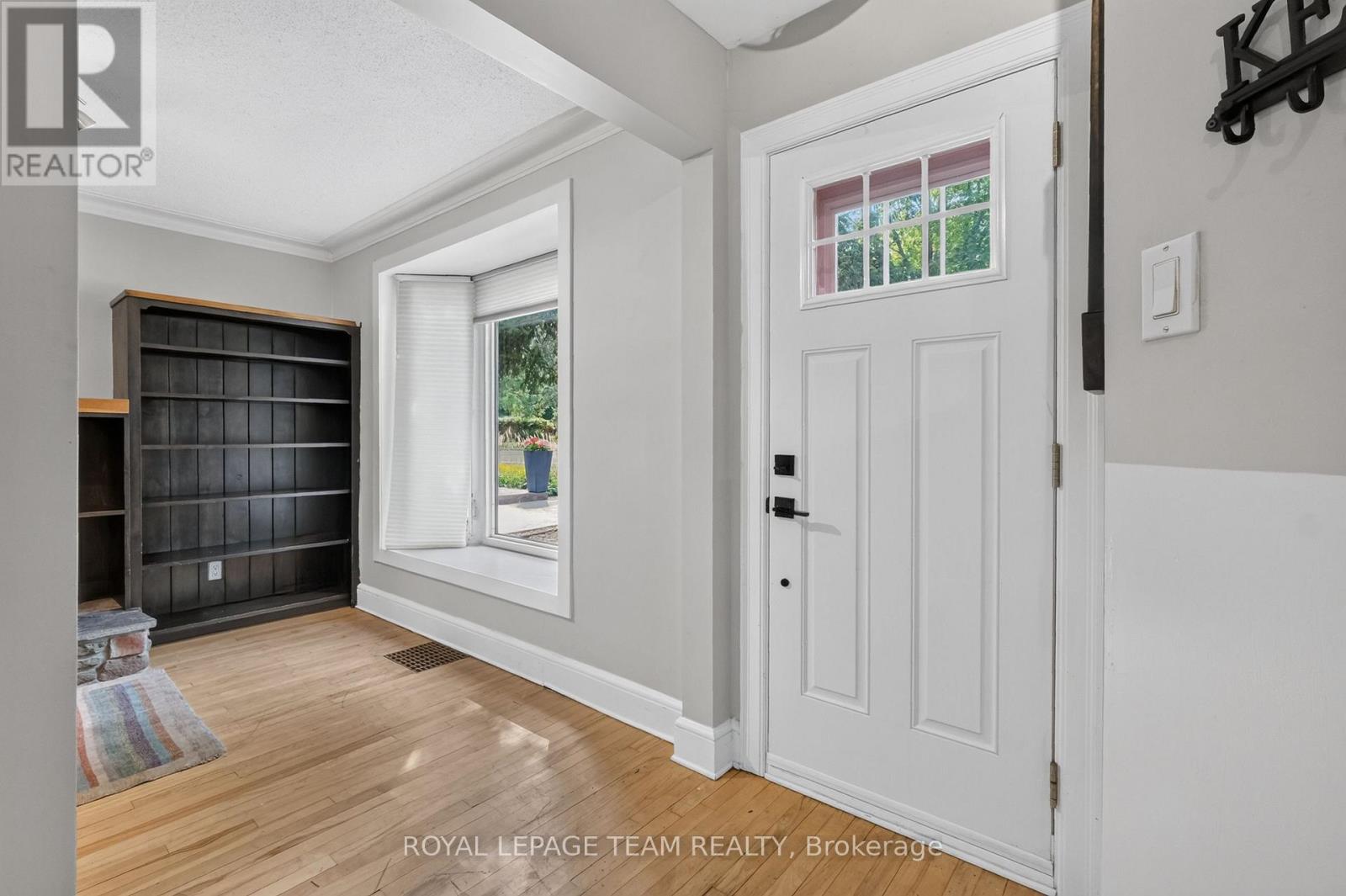 223 MCGILLIVRAY STREET - 2