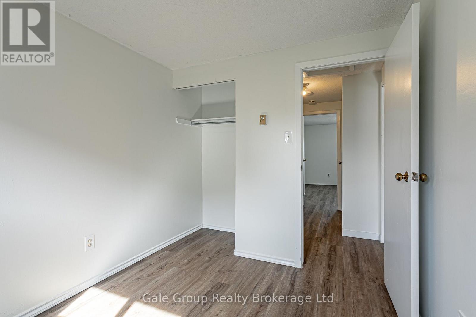 #4 370 SPRINGBANK AVENUE - 12