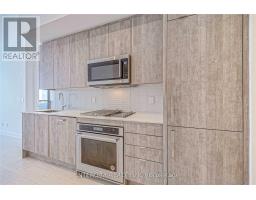 201 - 181 Bedford Road, Toronto, ON M5R0C2 Photo 17