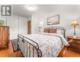 55 Rayoak Drive, Toronto, ON M3A2Y5 Photo 13