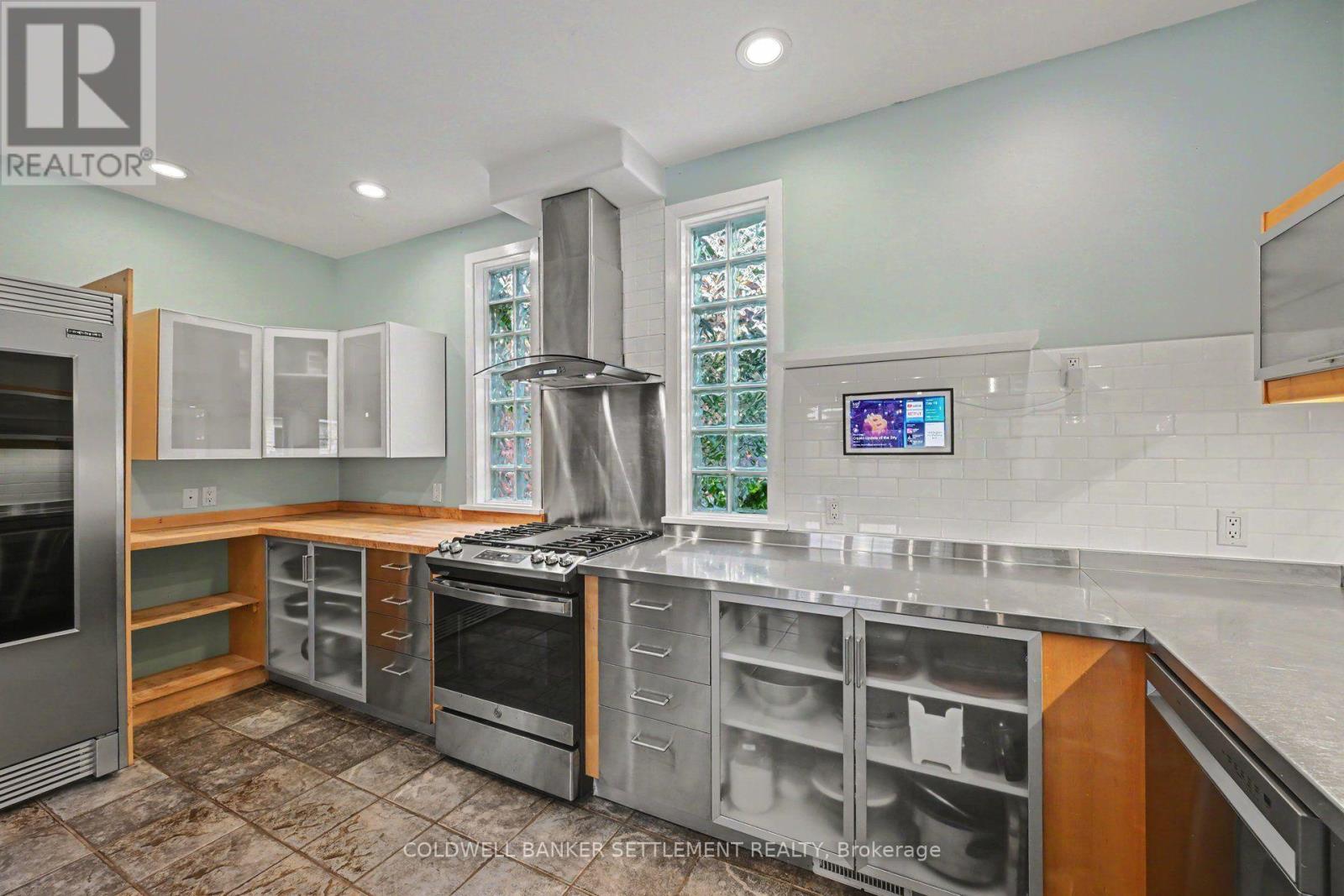 46 BROCK STREET S - Image 22