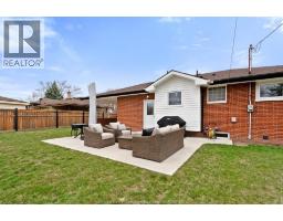 735 Lounsborough, Windsor, ON N9G1G1 Photo 37