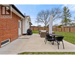 735 Lounsborough, Windsor, ON N9G1G1 Photo 40