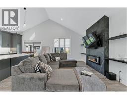 4pc Bathroom - 394 Matese Street, Lakeshore, ON N0R1A0 Photo 10