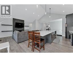 Primary Bedroom - 394 Matese Street, Lakeshore, ON N0R1A0 Photo 12