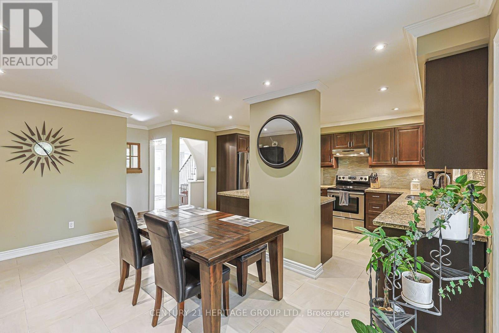66 HOWLETT AVENUE, Newmarket (Huron Heights-Leslie Valley) — photo 11
