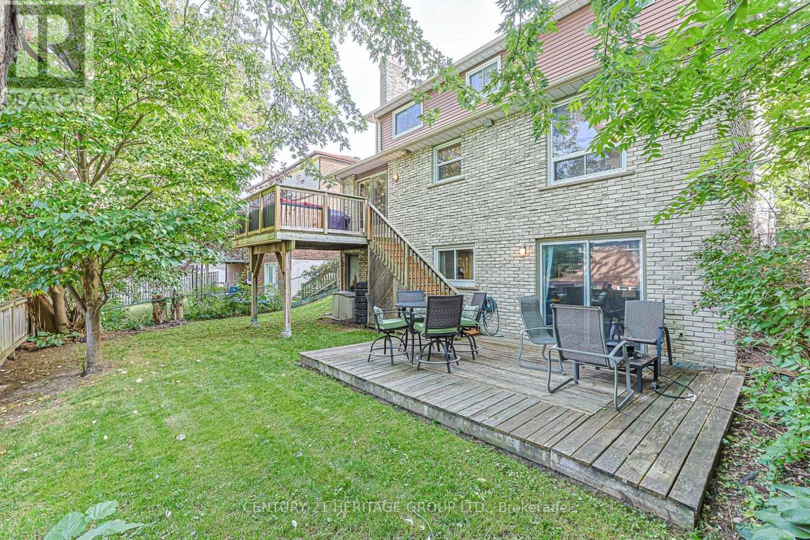 66 HOWLETT AVENUE - 42