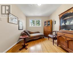 813 Grace Street, Newmarket, ON L3Y2L6 Photo 21
