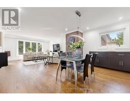 Family room - 813 Grace Street, Newmarket, ON L3Y2L6 Photo 8