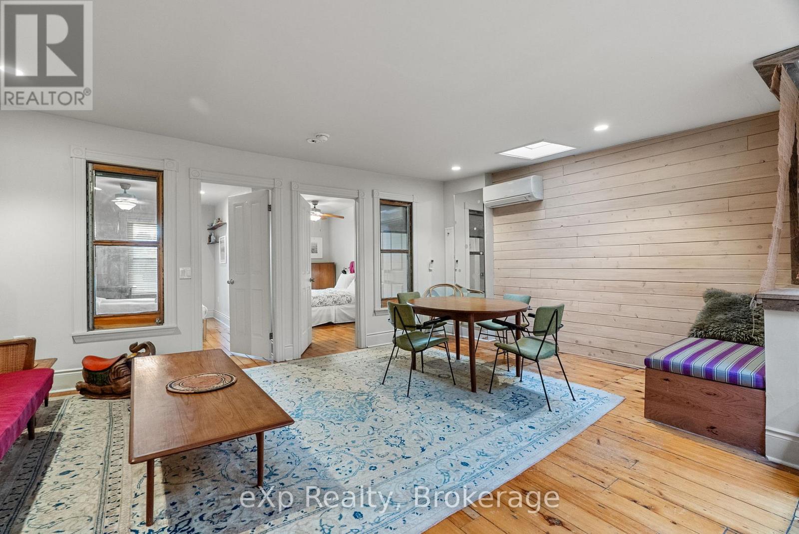 94 Wellington Street — photo 20
