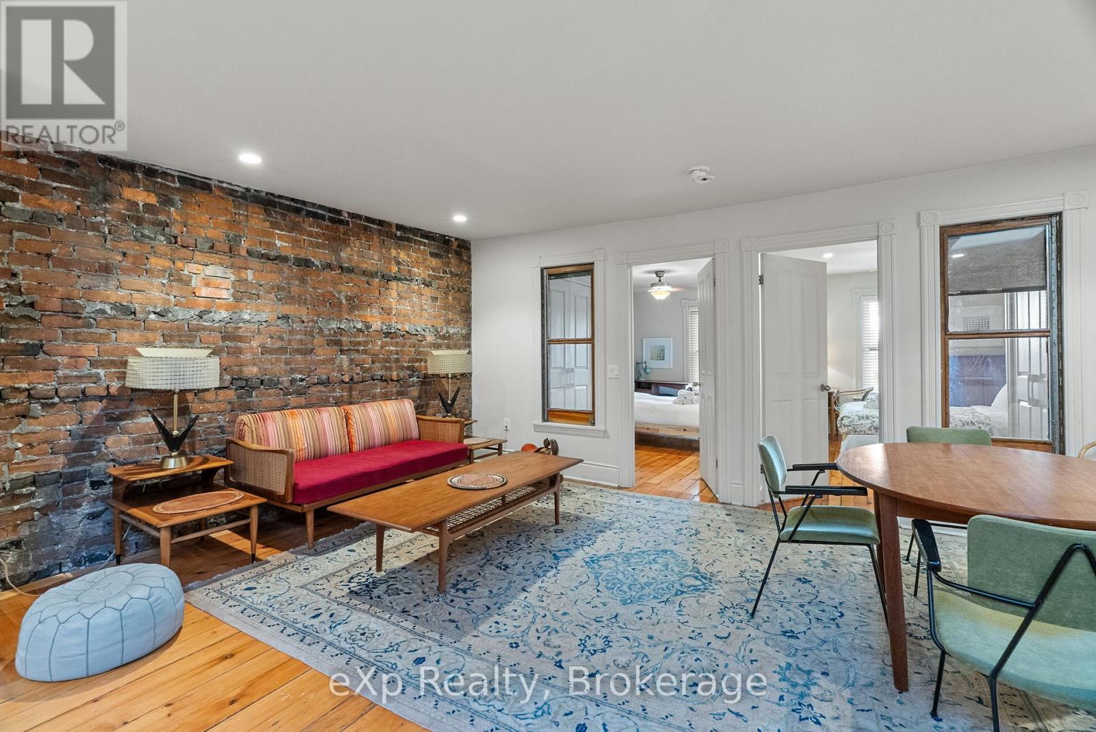 94 Wellington Street — photo 21