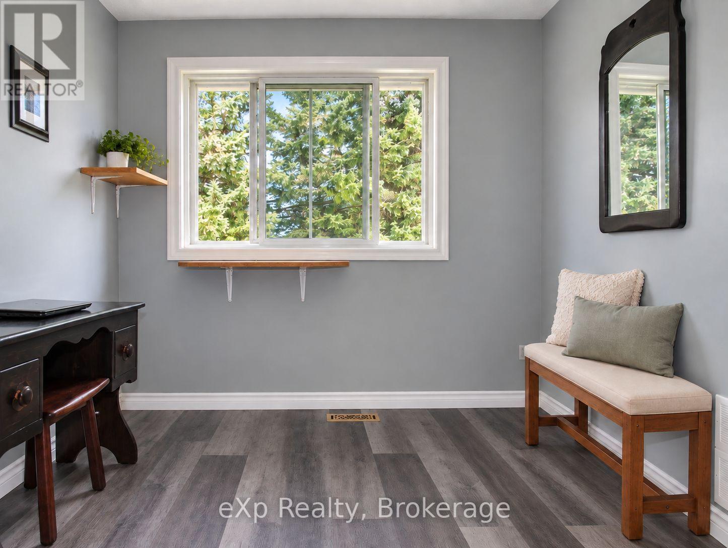 111690 GREY ROAD 14 - Image 11