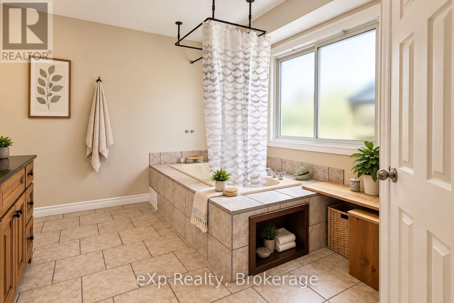 111690 GREY ROAD 14 - Image 15