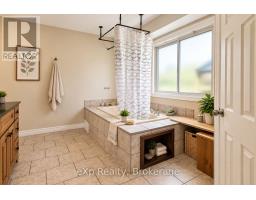 111690 Grey Road 14, Southgate, ON N0G1N0 Photo 15
