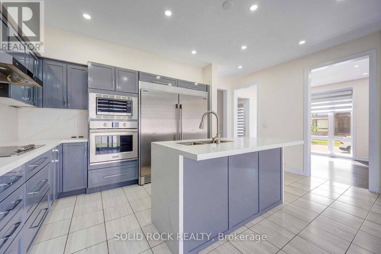 93 PARITY ROAD - 12