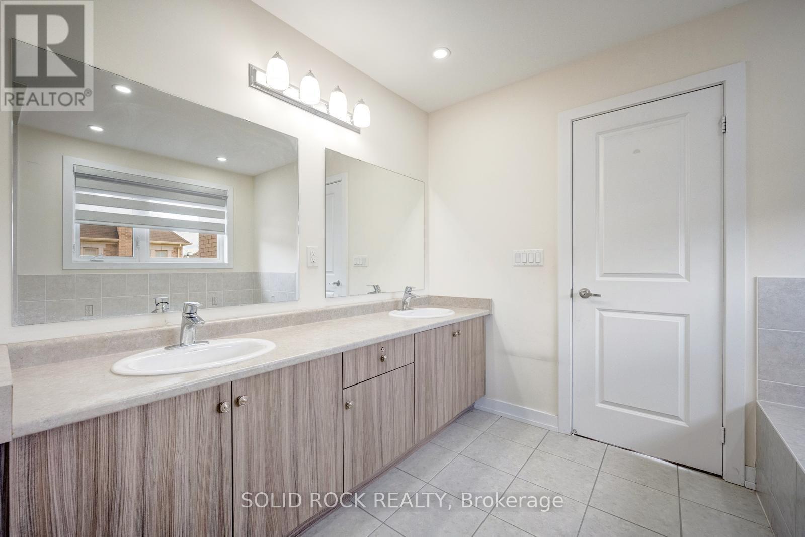 93 PARITY ROAD - 21