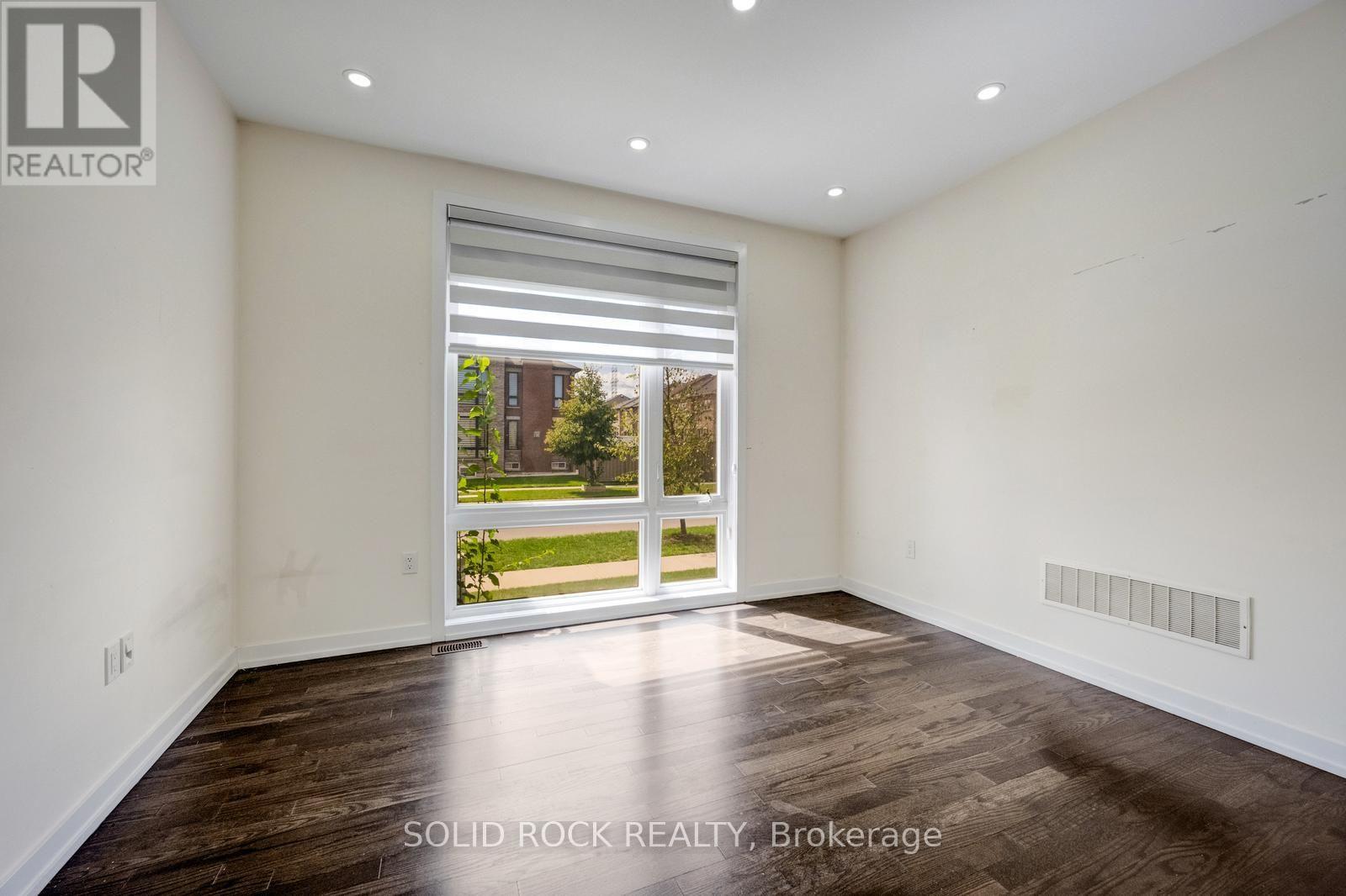 93 PARITY ROAD - 5
