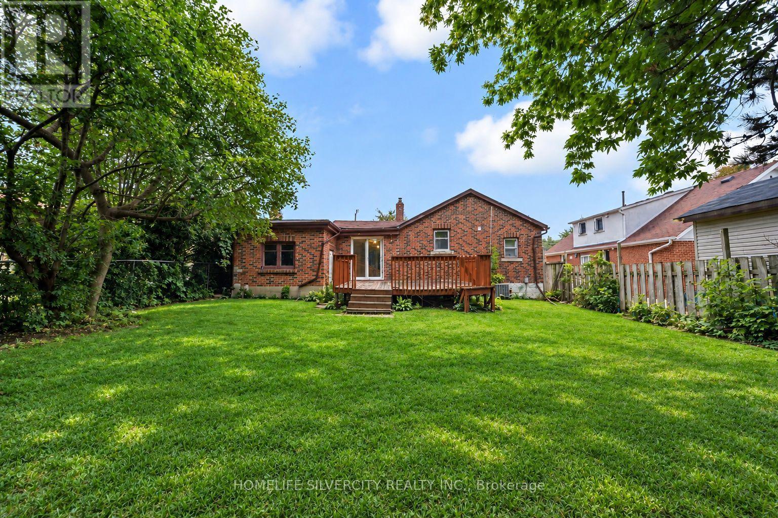 30 WOODWARD AVENUE - 16