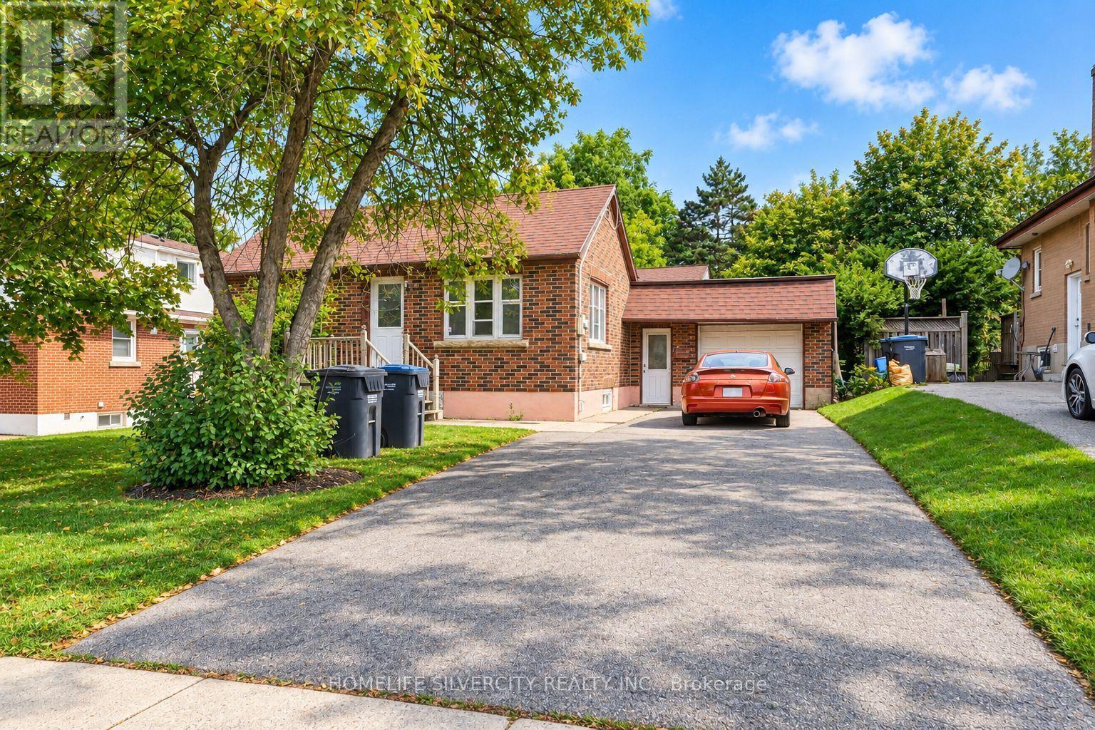 30 WOODWARD AVENUE - 2