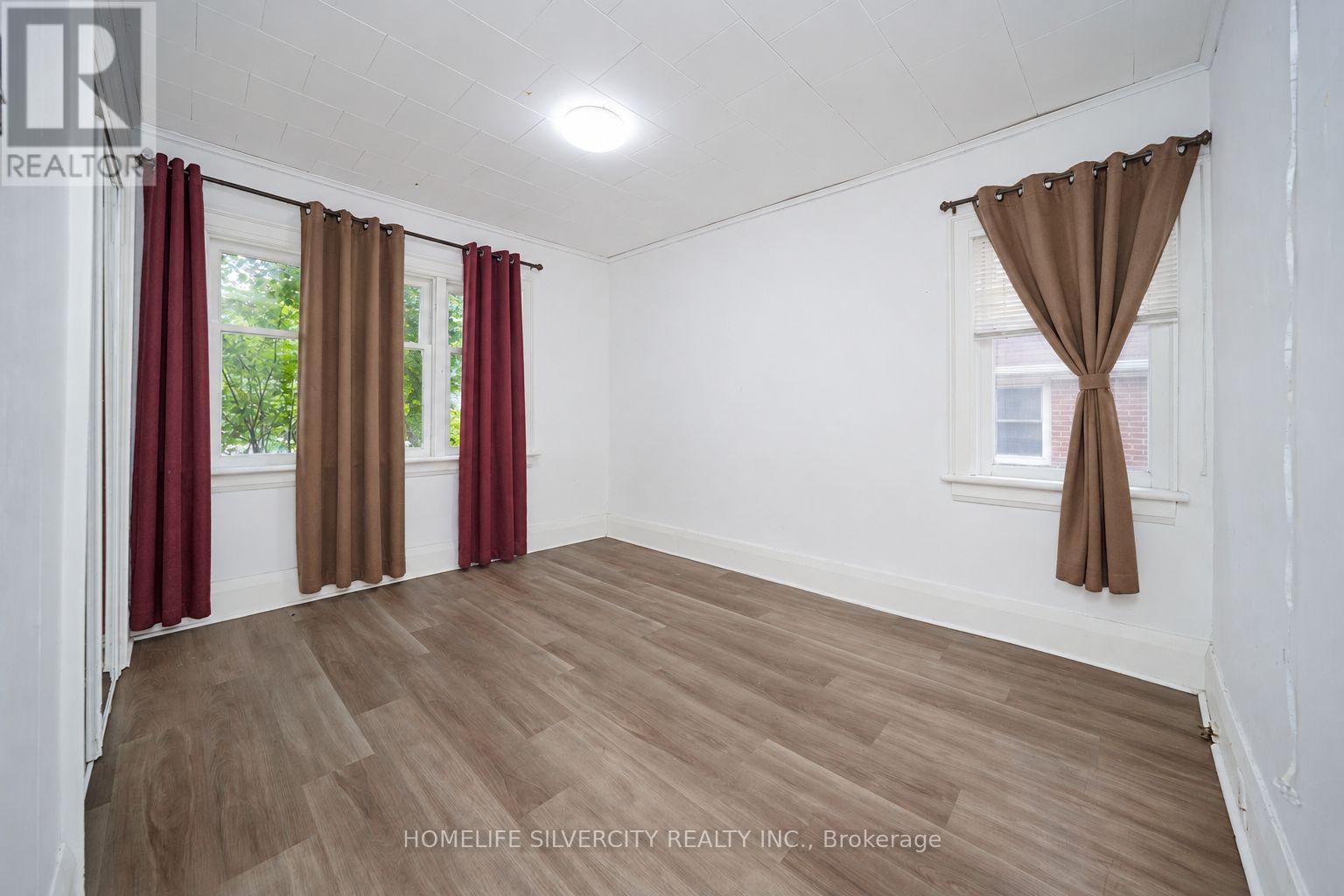 30 WOODWARD AVENUE - 5