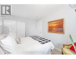 1005 - 5 Michael Power Place, Toronto, ON M9A0A3 Photo 18
