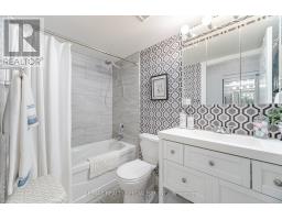 1005 - 5 Michael Power Place, Toronto, ON M9A0A3 Photo 19