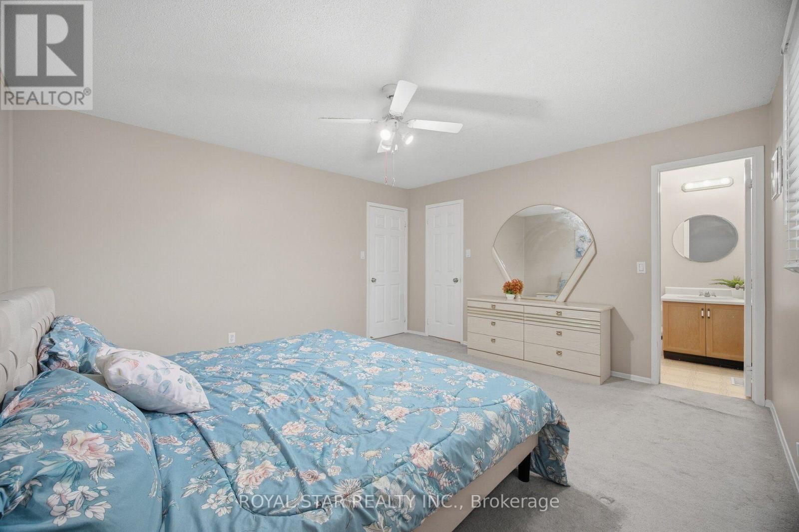 39 EBBY AVENUE E - 25
