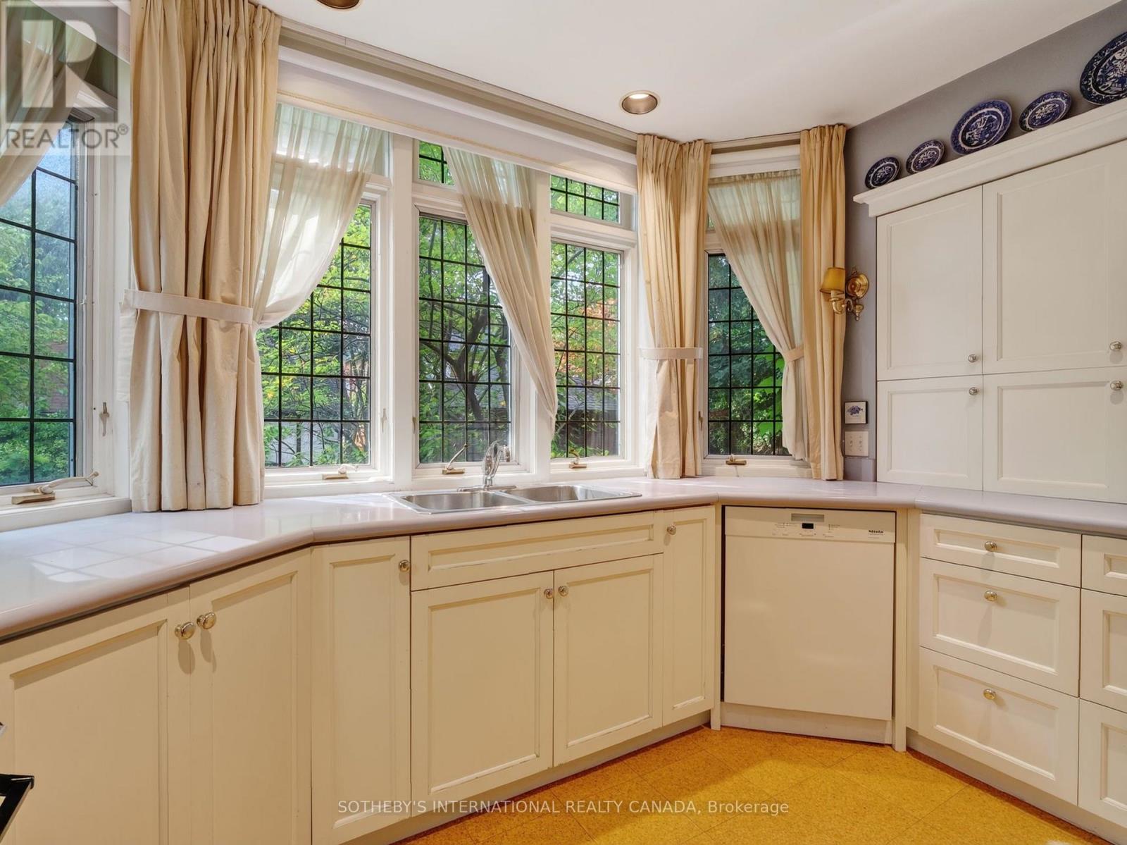 78 WILLINGDON BOULEVARD - 12