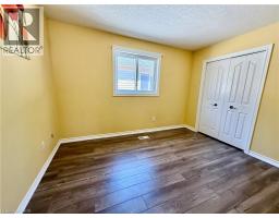 596 Violet Street, Waterloo, ON N2V2V6 Photo 18