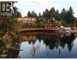 1159 Sluggett Rd, Central Saanich, BC V8M1E9 Photo 32