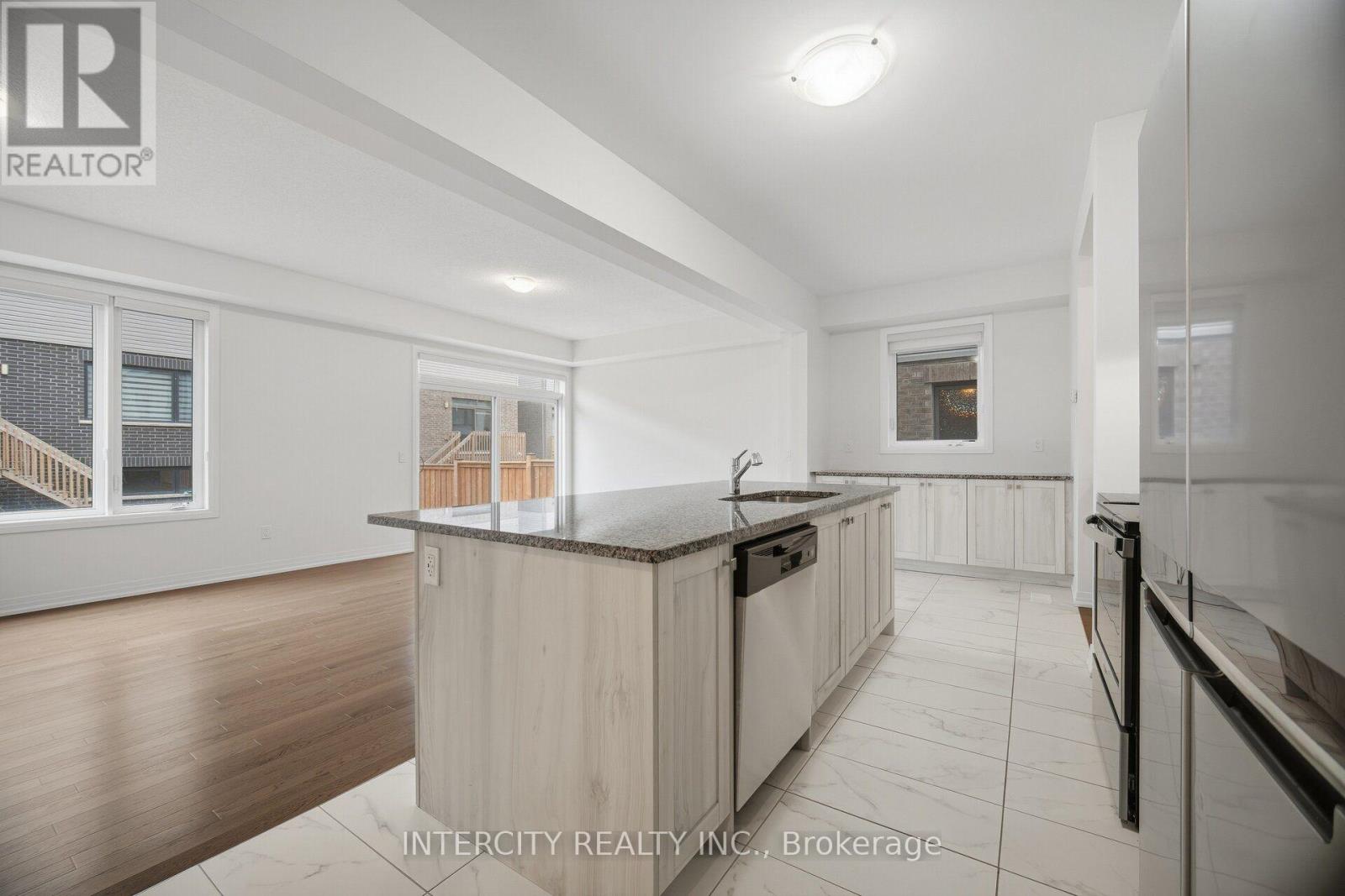 23 WEYLIE STREET - 12