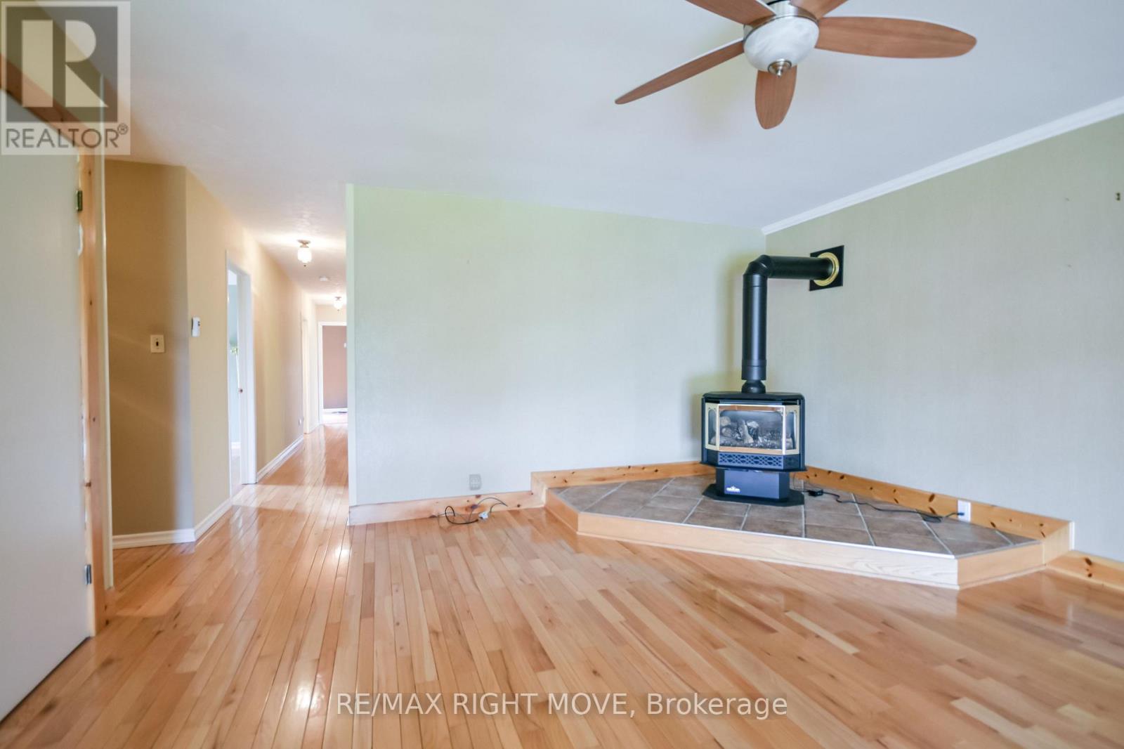 570 LAKE DALRYMPLE ROAD - 15