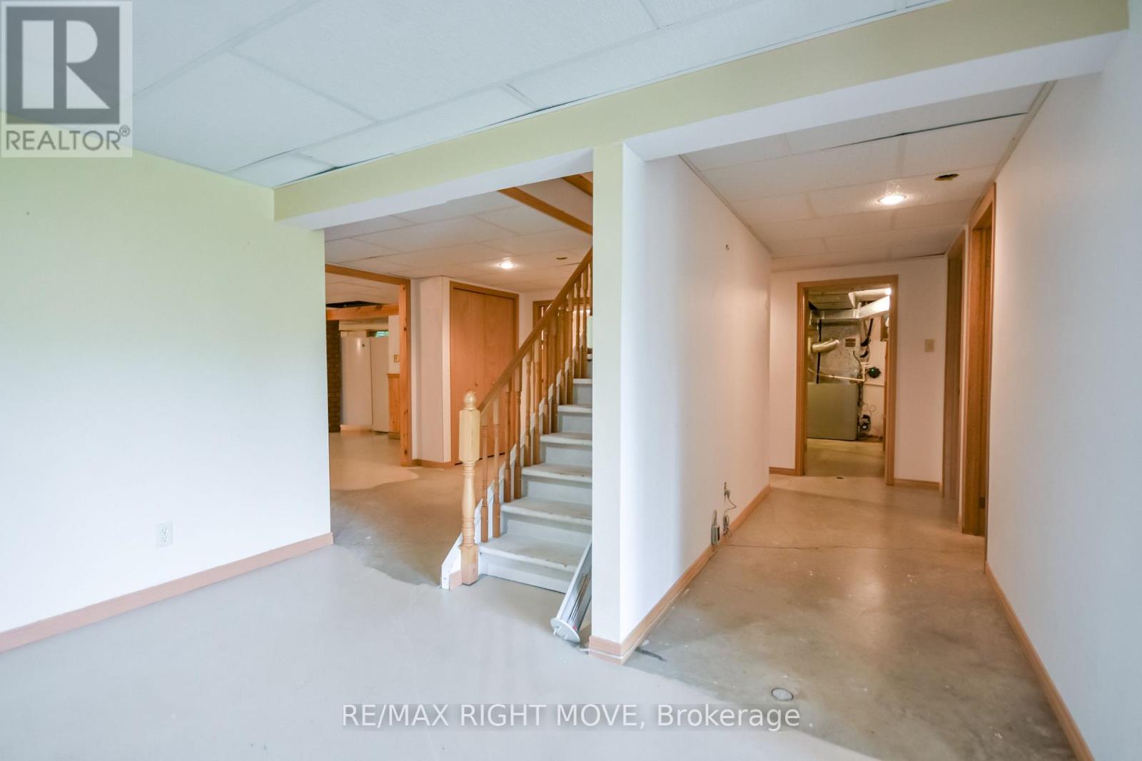 570 LAKE DALRYMPLE ROAD - 35