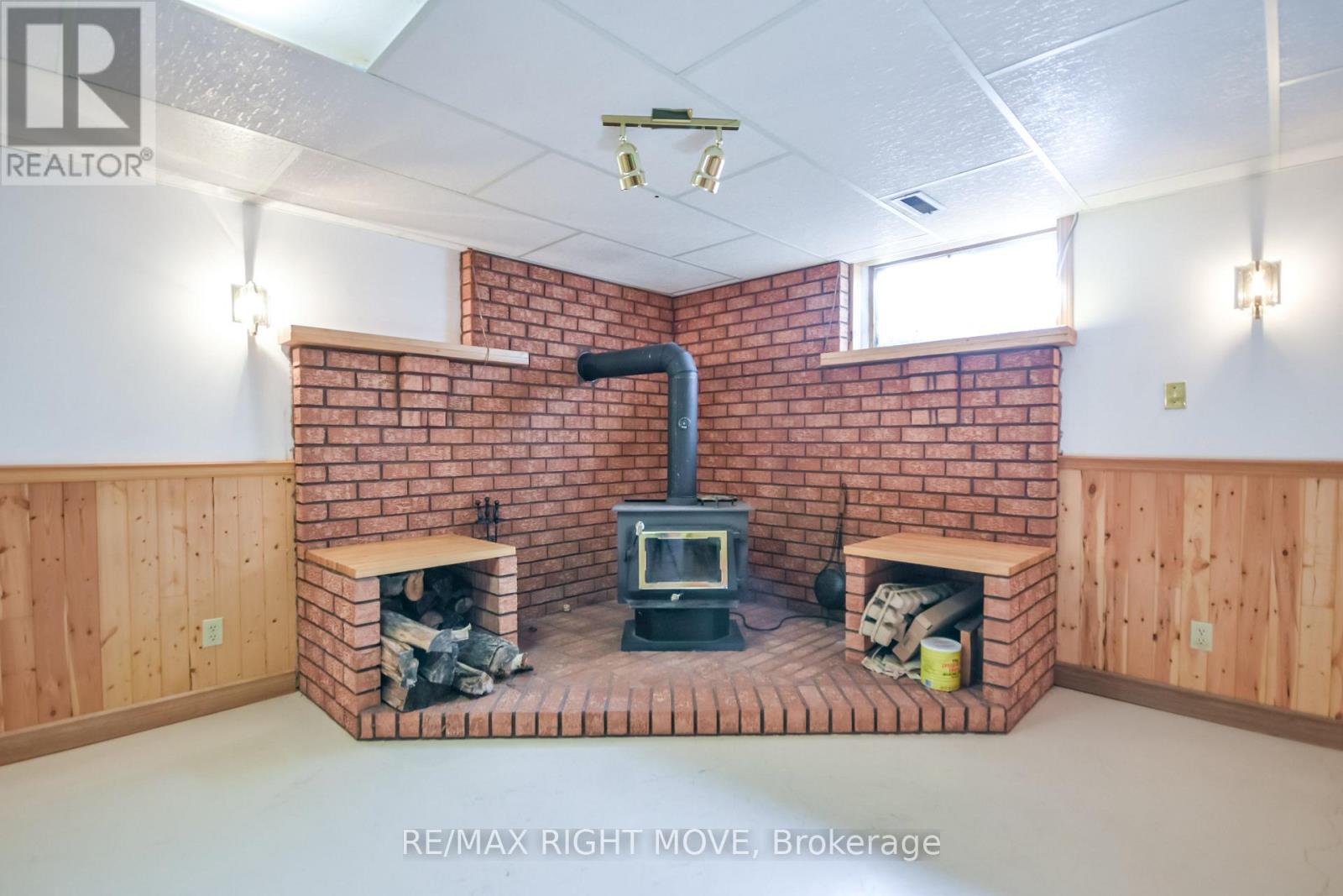 570 LAKE DALRYMPLE ROAD - 40