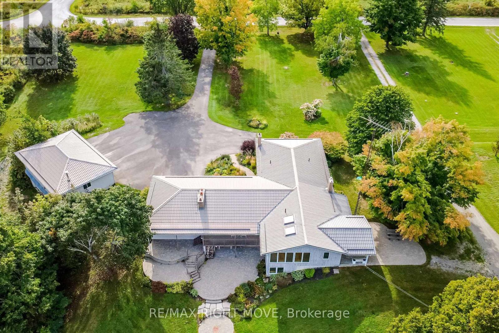 570 LAKE DALRYMPLE ROAD - 7
