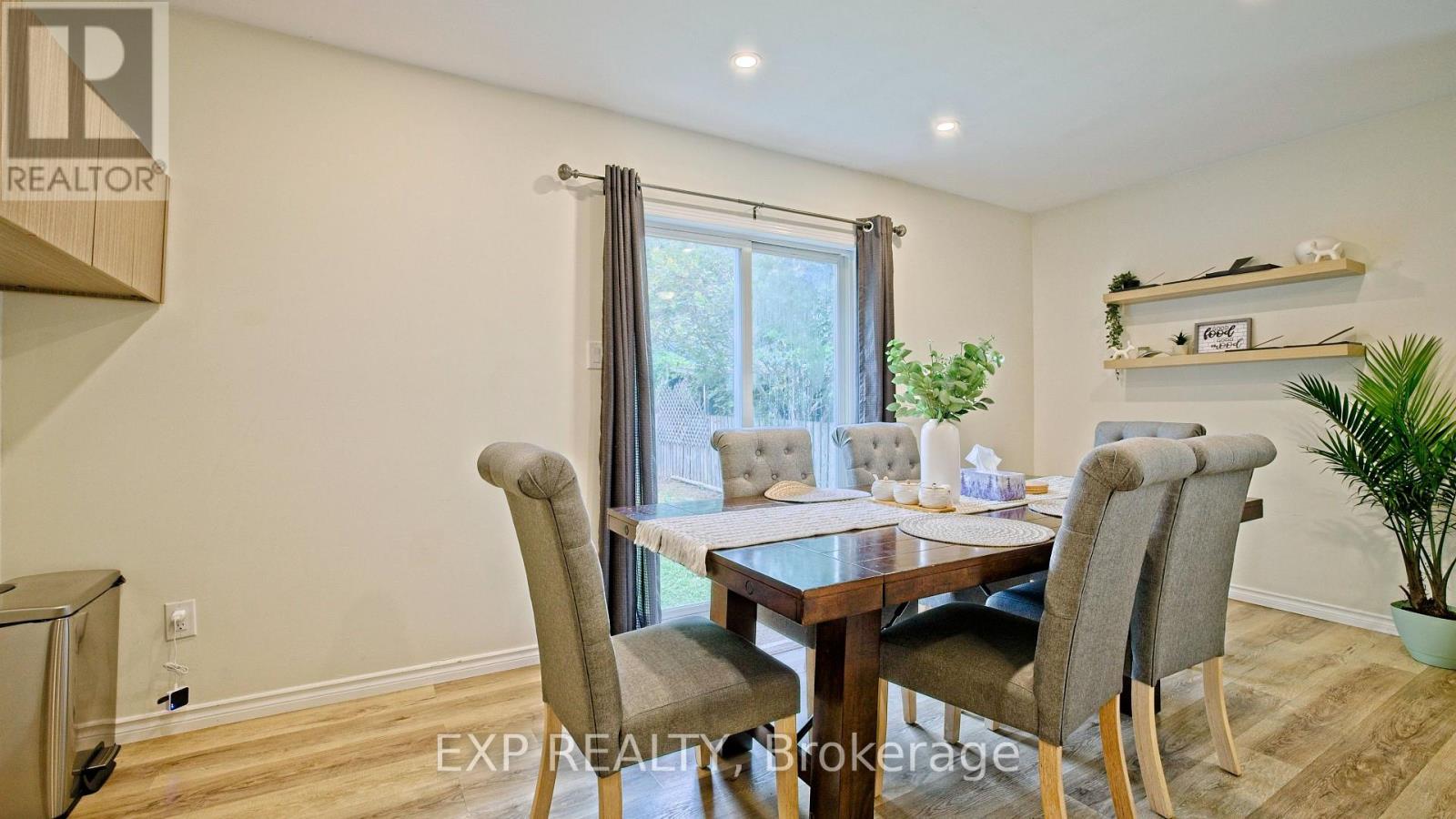 410 KING WILLIAM STREET - 10