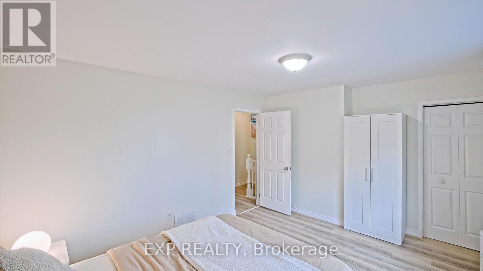410 KING WILLIAM STREET - 21