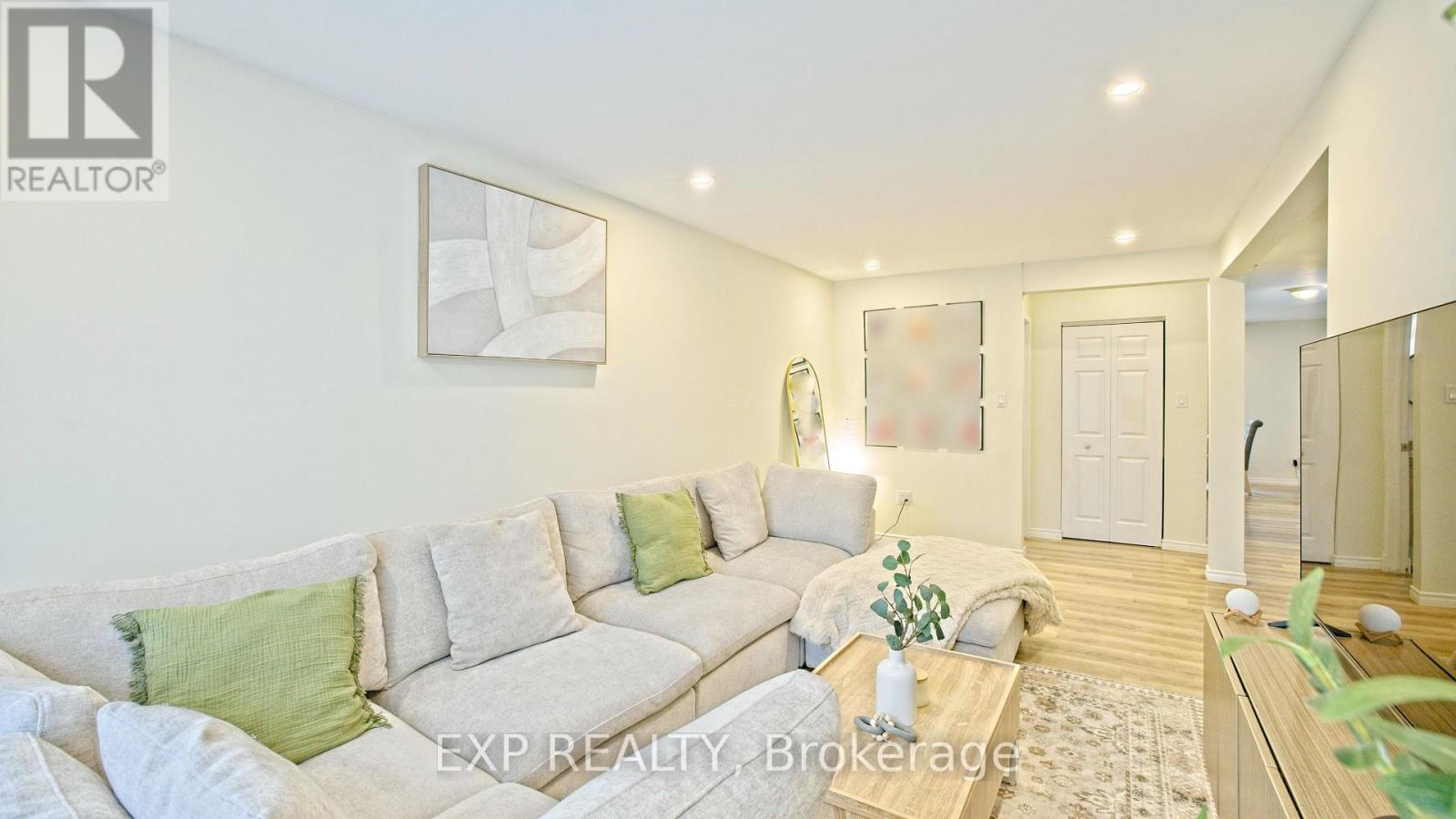 410 KING WILLIAM STREET - 5