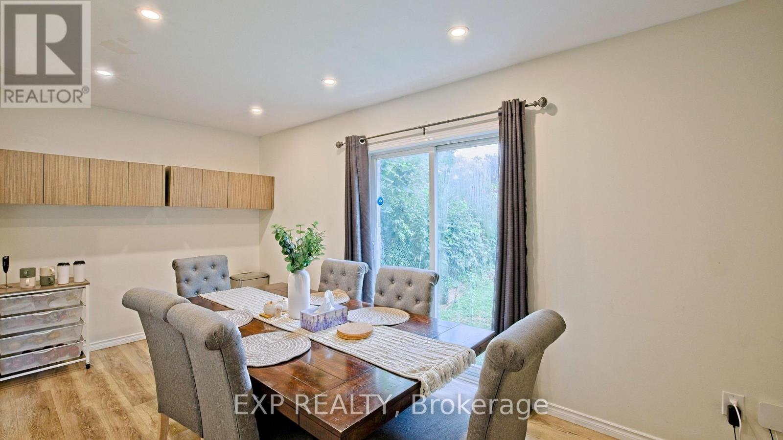 410 KING WILLIAM STREET - 9