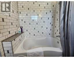 590 2 Street Sw, Drumheller, AB T0J0Y6 Photo 10