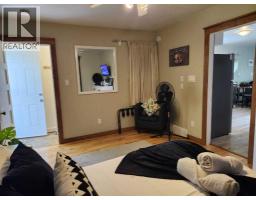 590 2 Street Sw, Drumheller, AB T0J0Y6 Photo 13