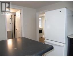 Eating area - 240 George St, Amherstburg, ON N9V2E9 Photo 6