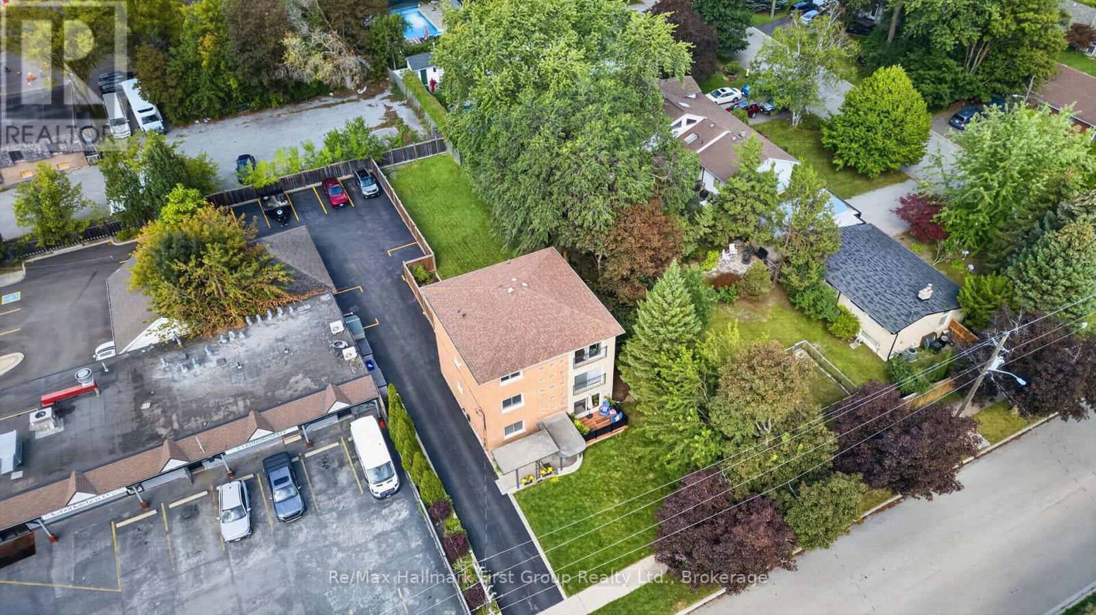 10 LINCOLN STREET, Ajax (Central West) — photo 33