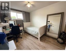 9701 73 Avenue, Peace River, AB T8S1E2 Photo 13
