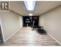 9701 73 Avenue, Peace River, AB T8S1E2 Photo 18